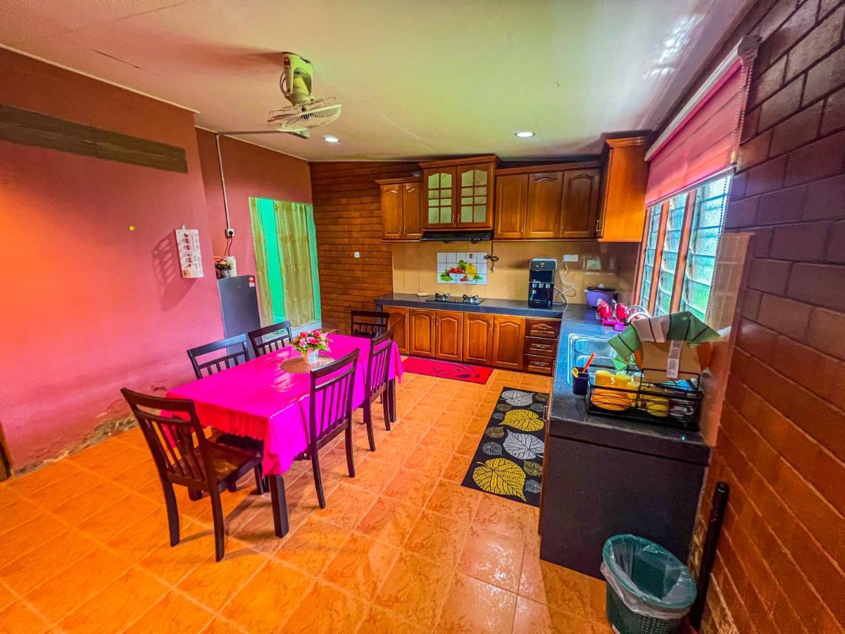 Nail Guest House Kuala Besut Kampong Nail Buitenkant foto